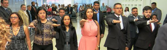 Mais 12 advogados recebem carteiras na OAB Roraima